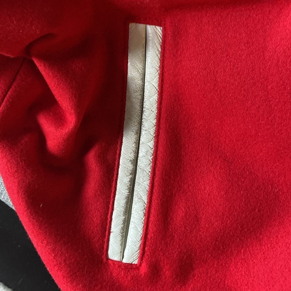 Nike Bomber Jacket - Gently Used - Picture 9 of 11